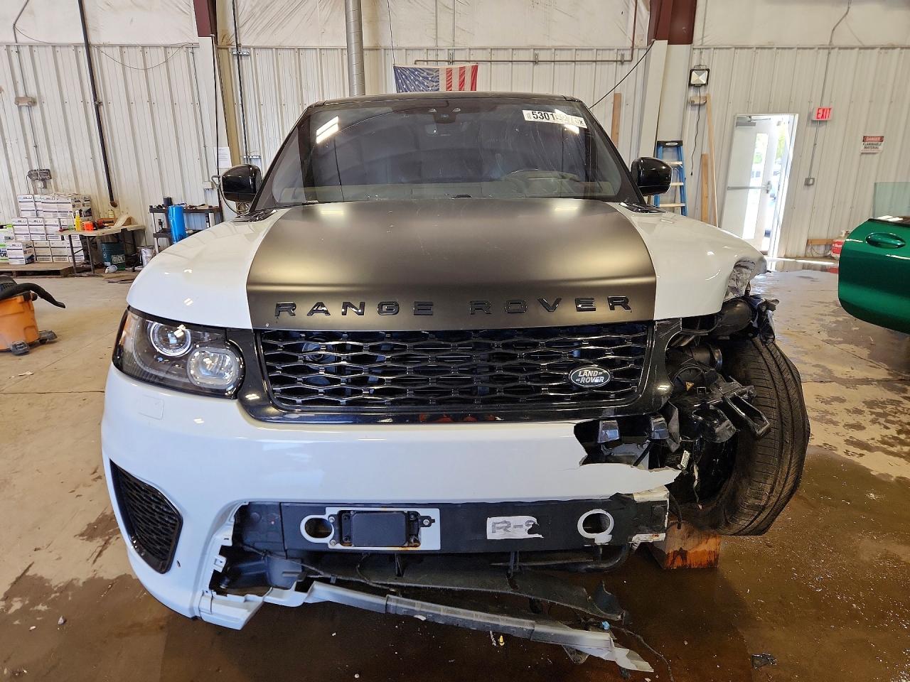 2017 LAND ROVER RANGE ROVER SPORT SVR photo 9