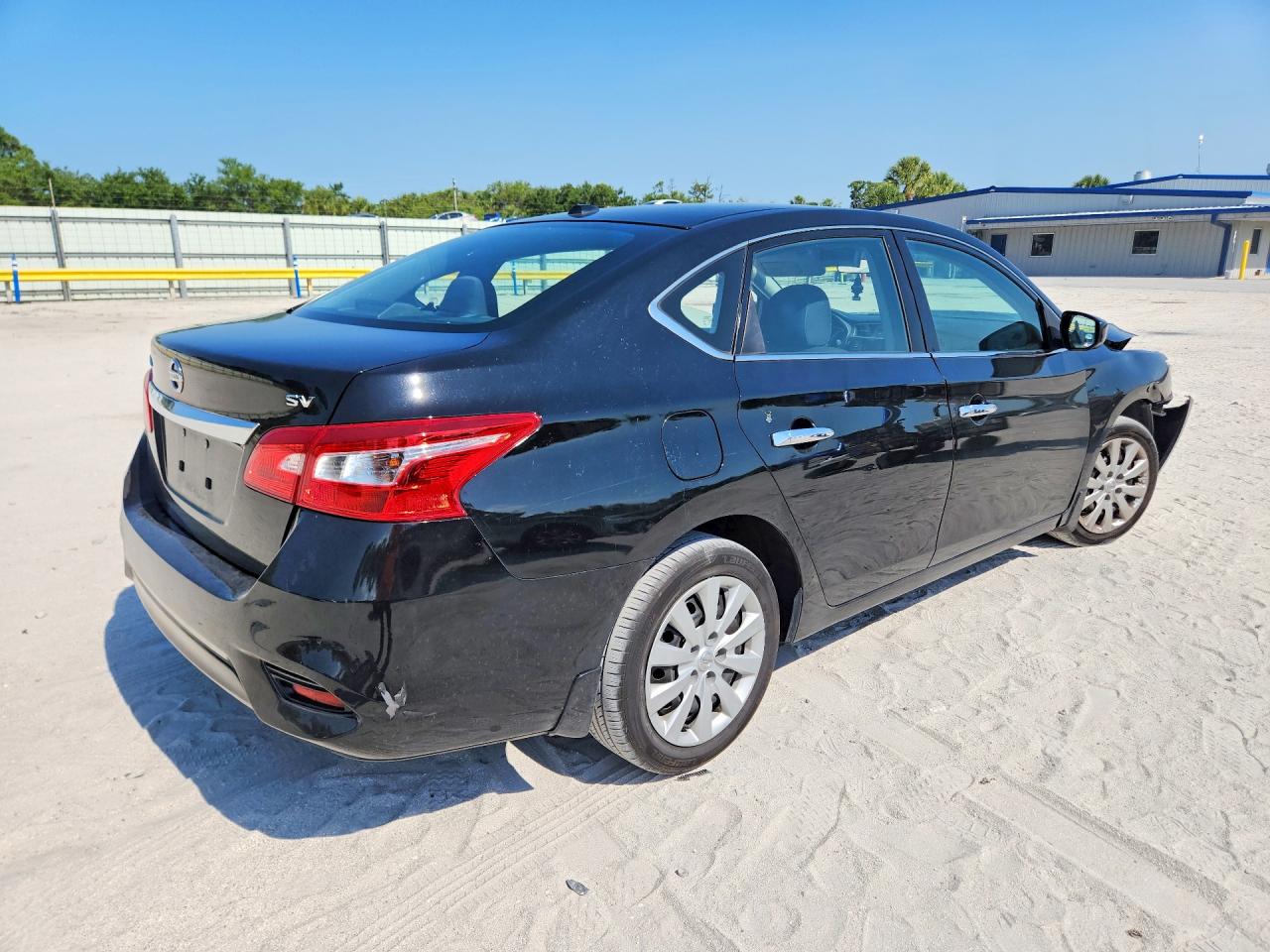 2017 NISSAN SENTRA SV photo 5