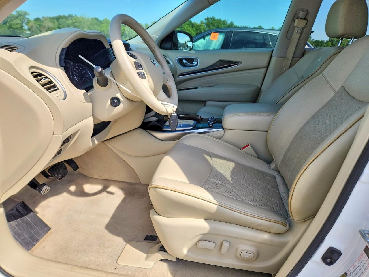 2014 INFINITI QX60 BASE photo 7