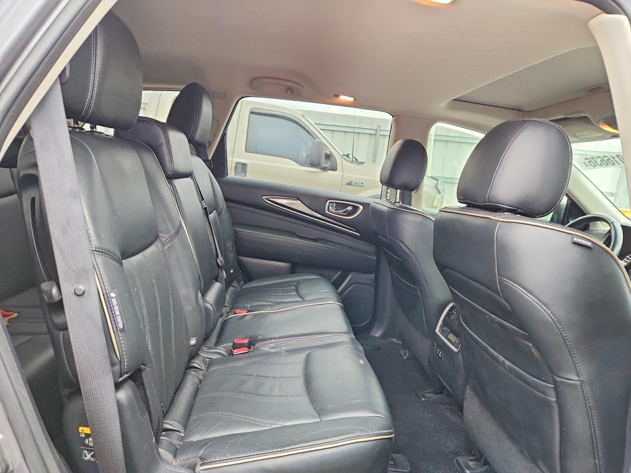 2020 INFINITI QX60 LUXE photo 28