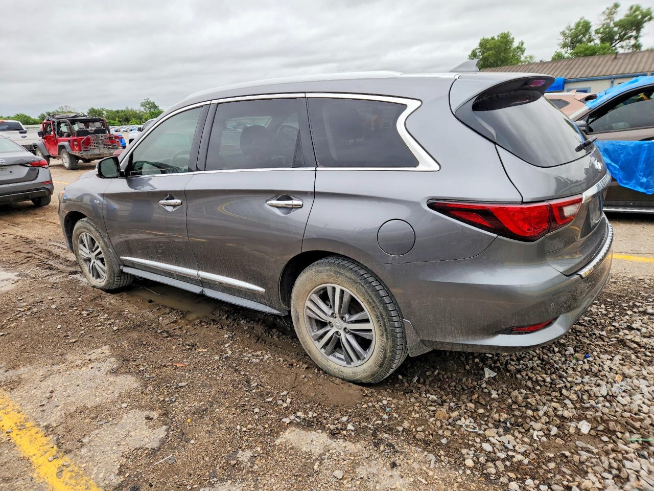 2020 INFINITI QX60 LUXE photo 4