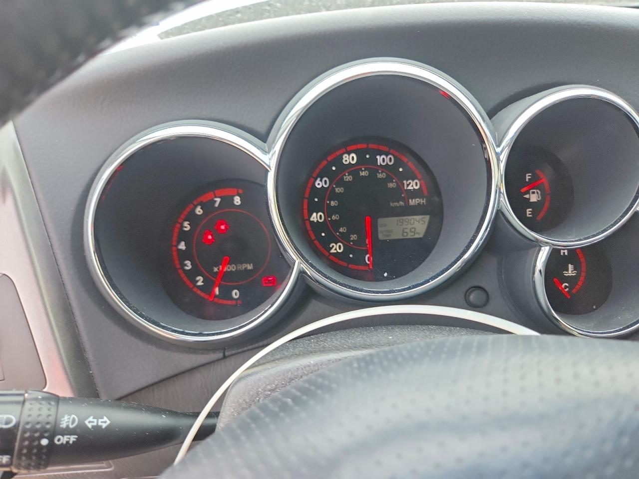 2006 TOYOTA COROLLA MATRIX XR photo 25