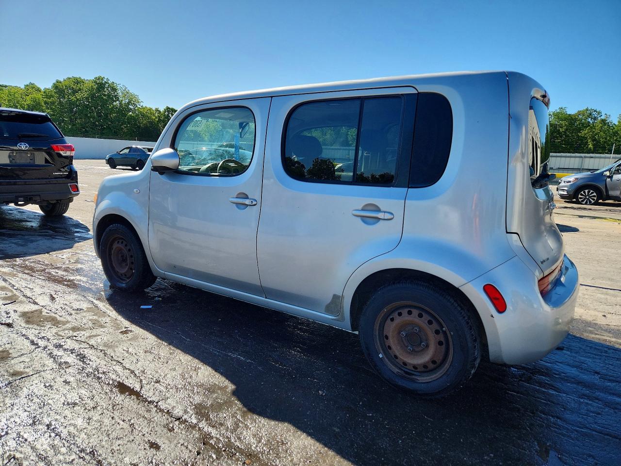 2013 NISSAN CUBE 1.8 S photo 2