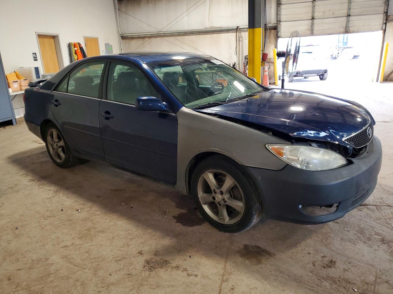 2005 TOYOTA CAMRY SE photo 7