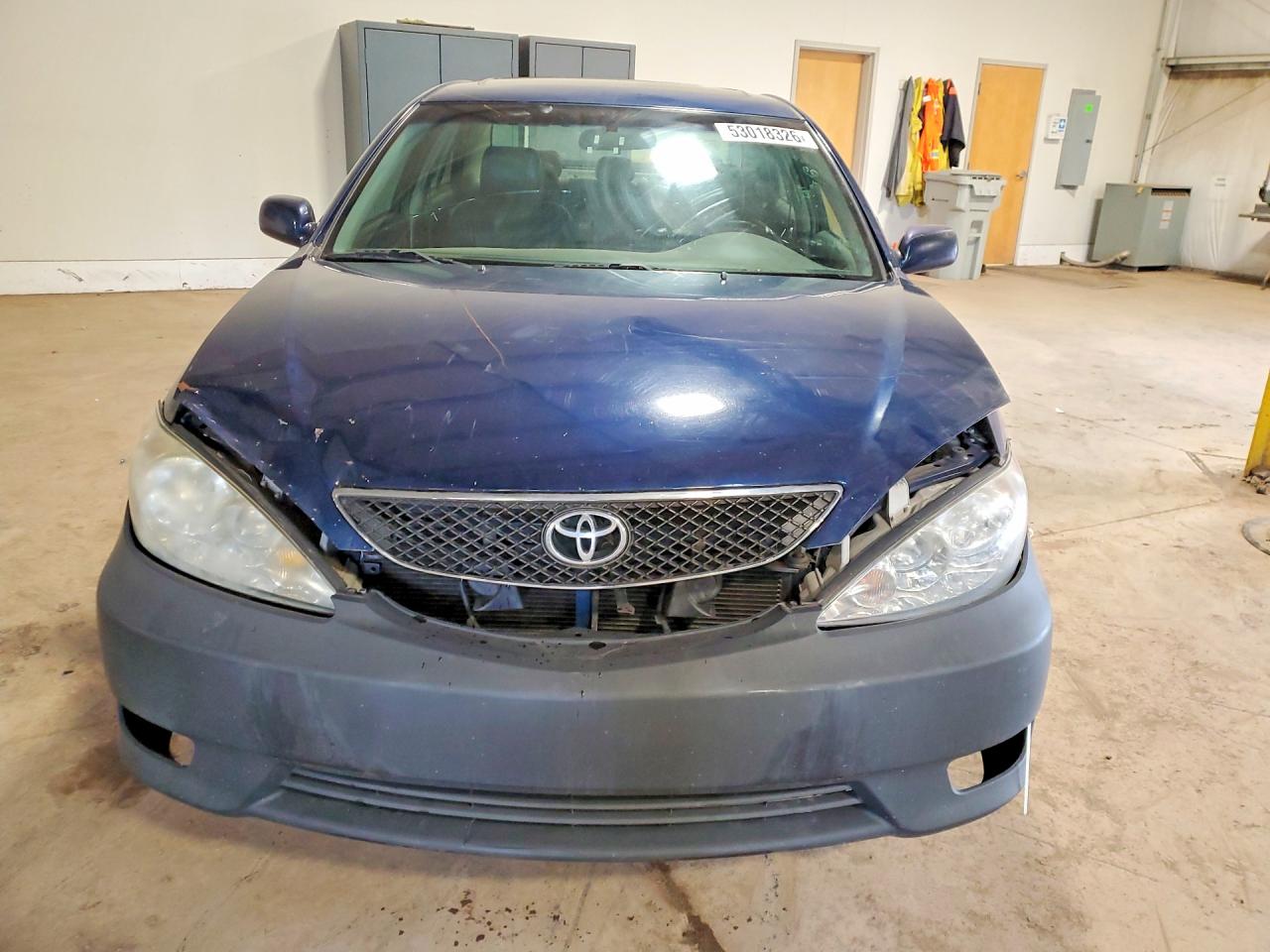 2005 TOYOTA CAMRY SE photo 9