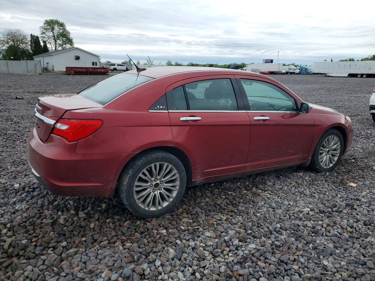 2013 CHRYSLER 200 LIMITED photo 5