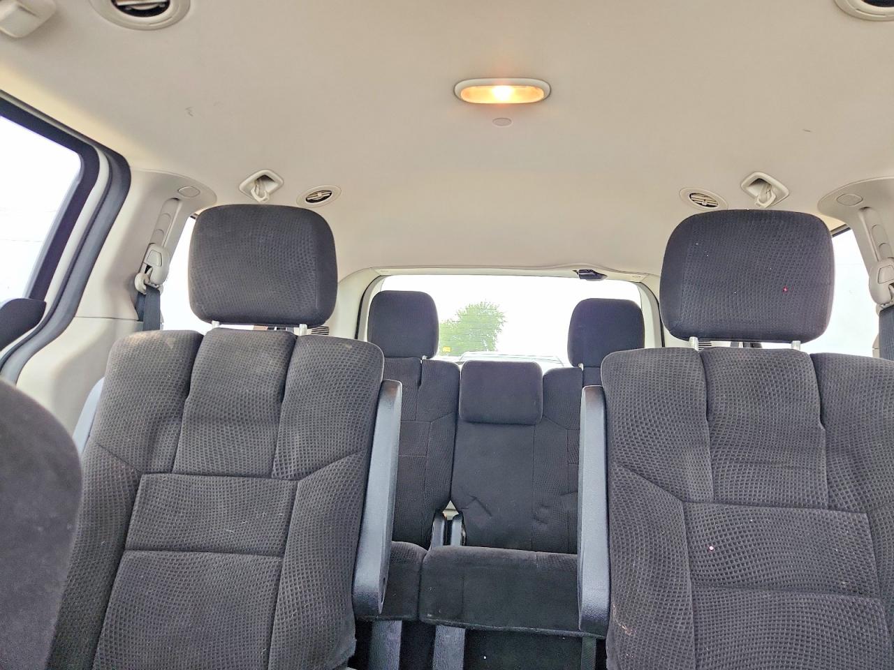 2013 DODGE GRAND CARAVAN SE photo 19