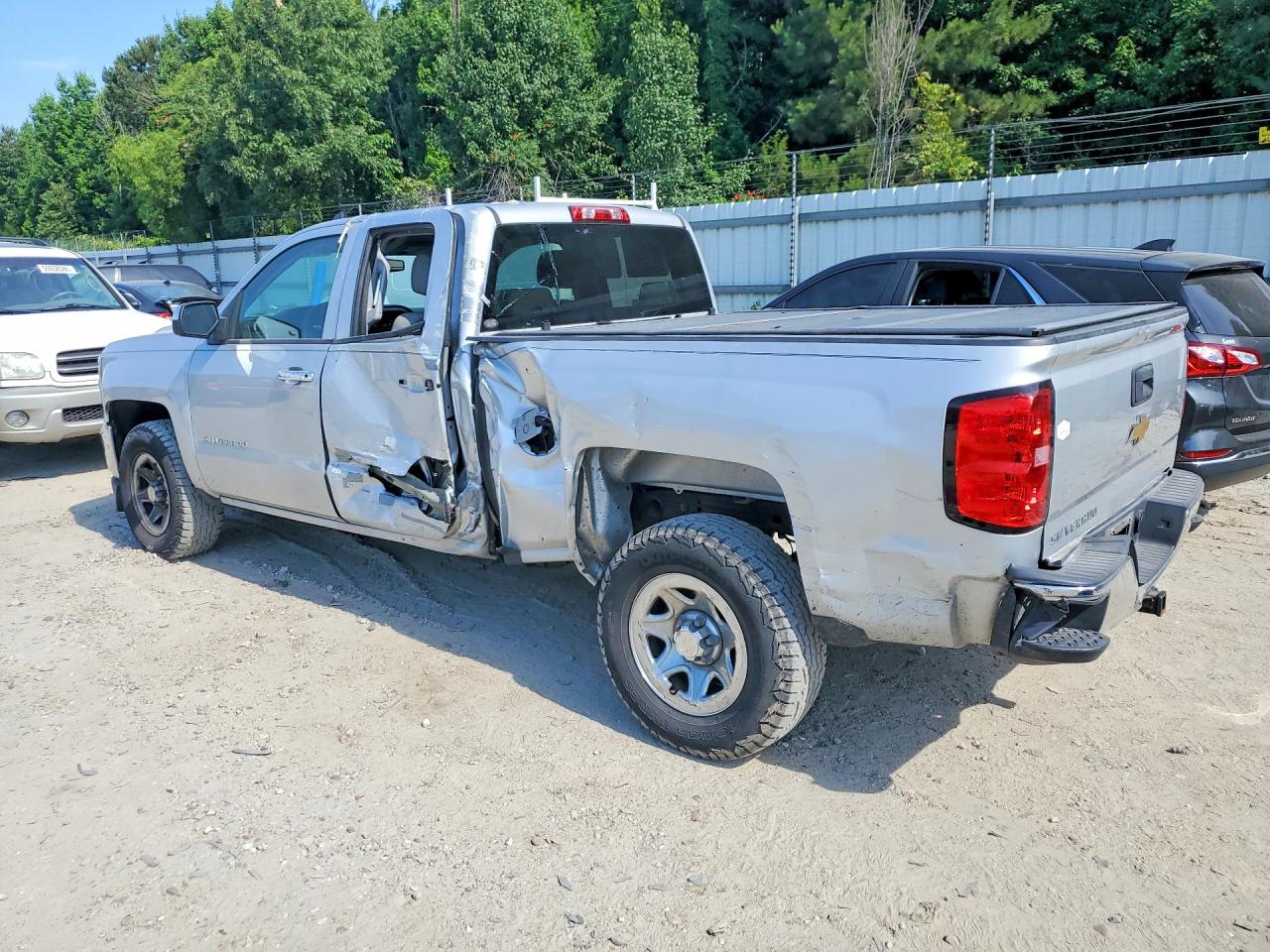 2018 CHEVROLET SILVERADO C1500 photo 4