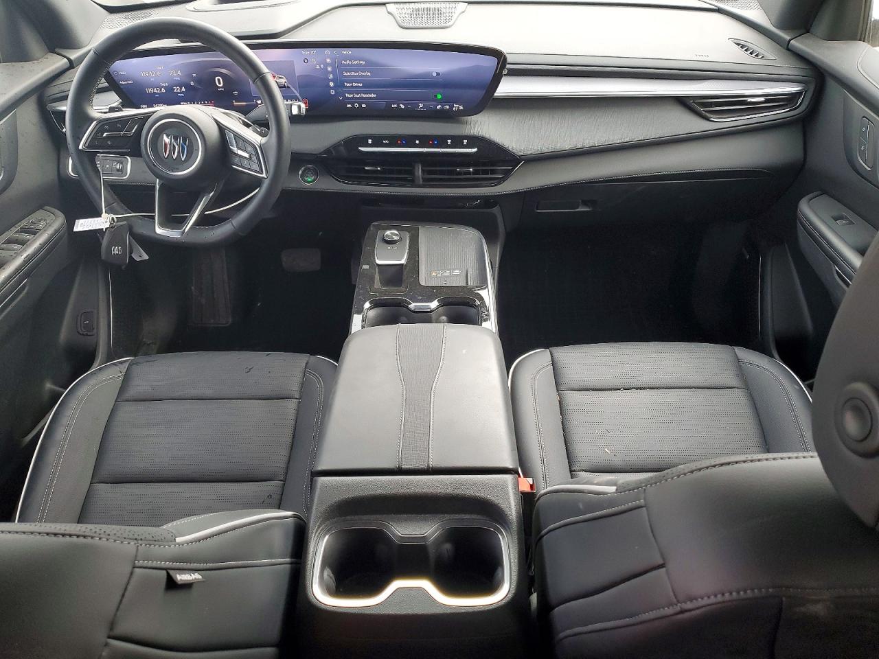 2025 BUICK ENCLAVE SPORT TOURING photo 8