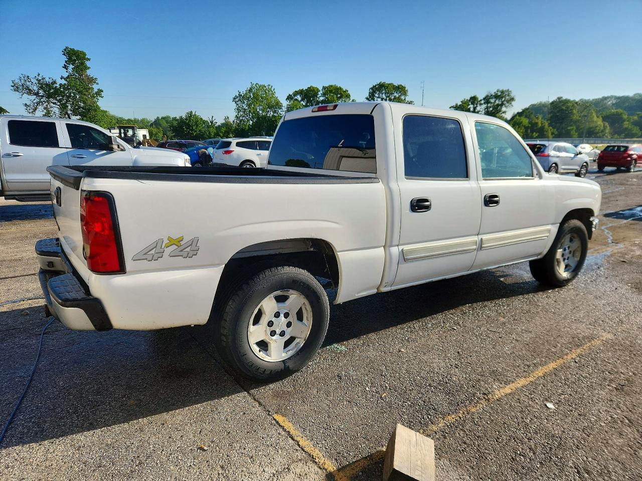 2004 CHEVROLET SILVERADO K1500 photo 7