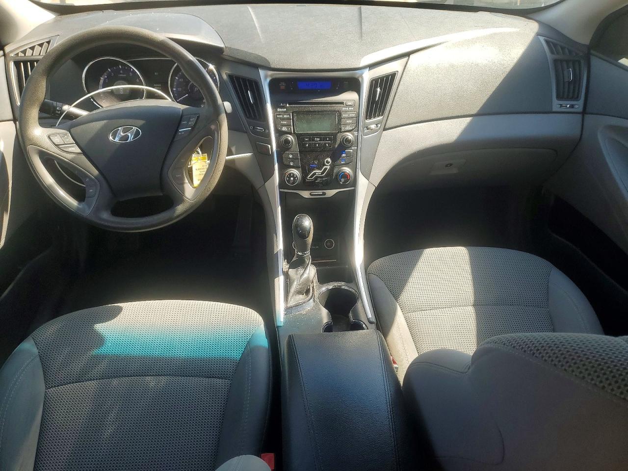 2013 HYUNDAI SONATA GLS photo 15