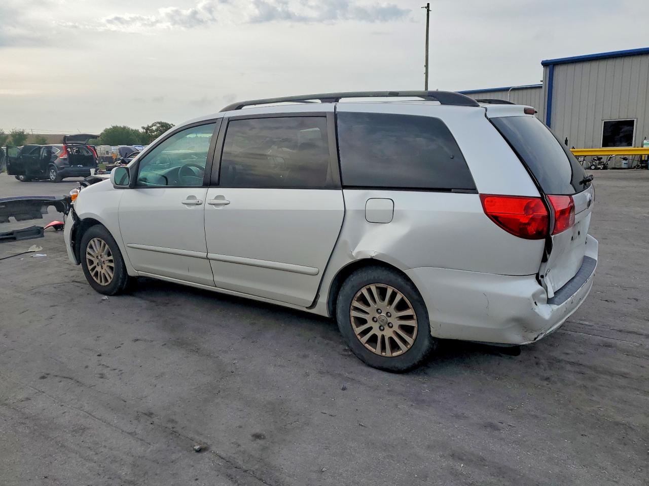 2007 TOYOTA SIENNA XLE 7-PASSENGER photo 3