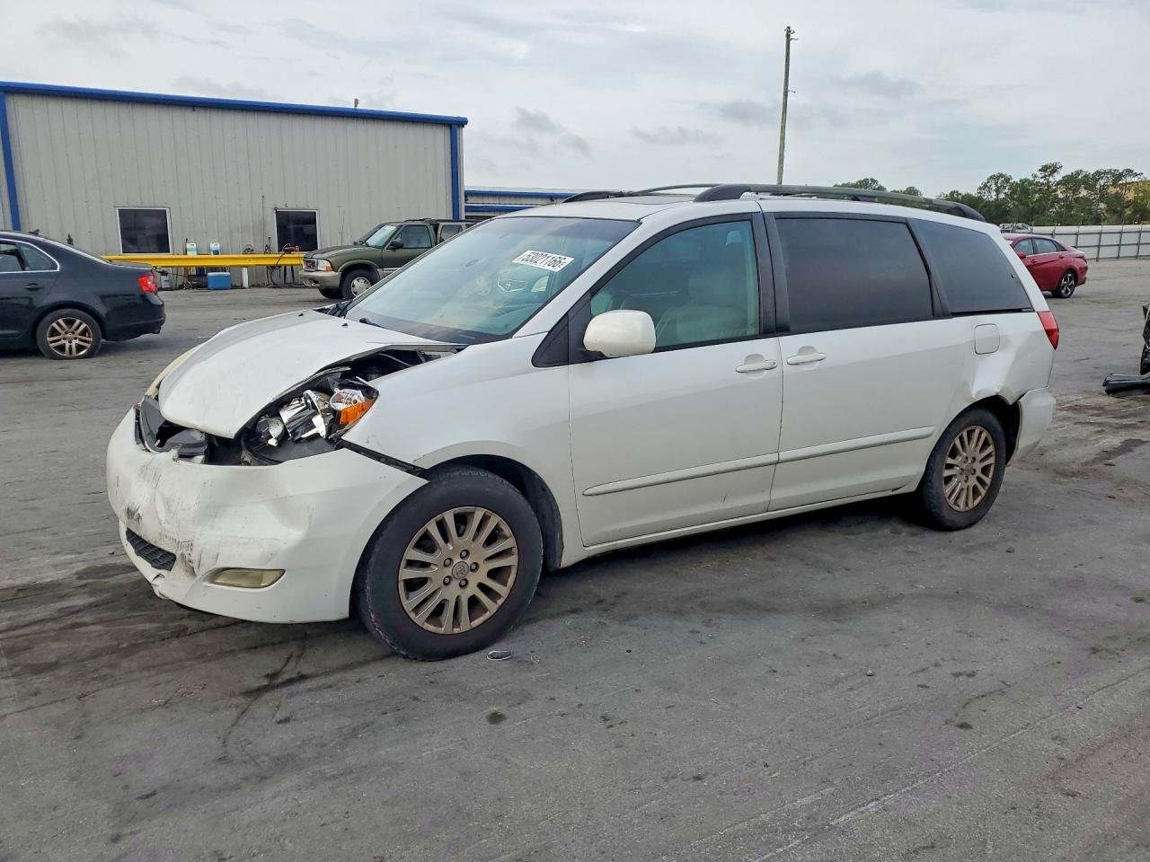 2007 TOYOTA SIENNA