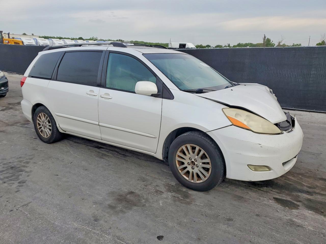 2007 TOYOTA SIENNA XLE 7-PASSENGER photo 7