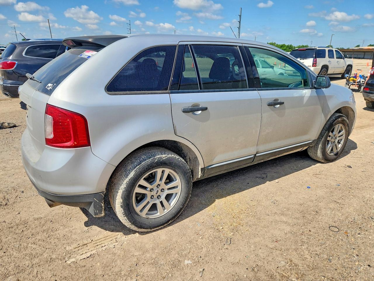 2011 FORD EDGE SE photo 5