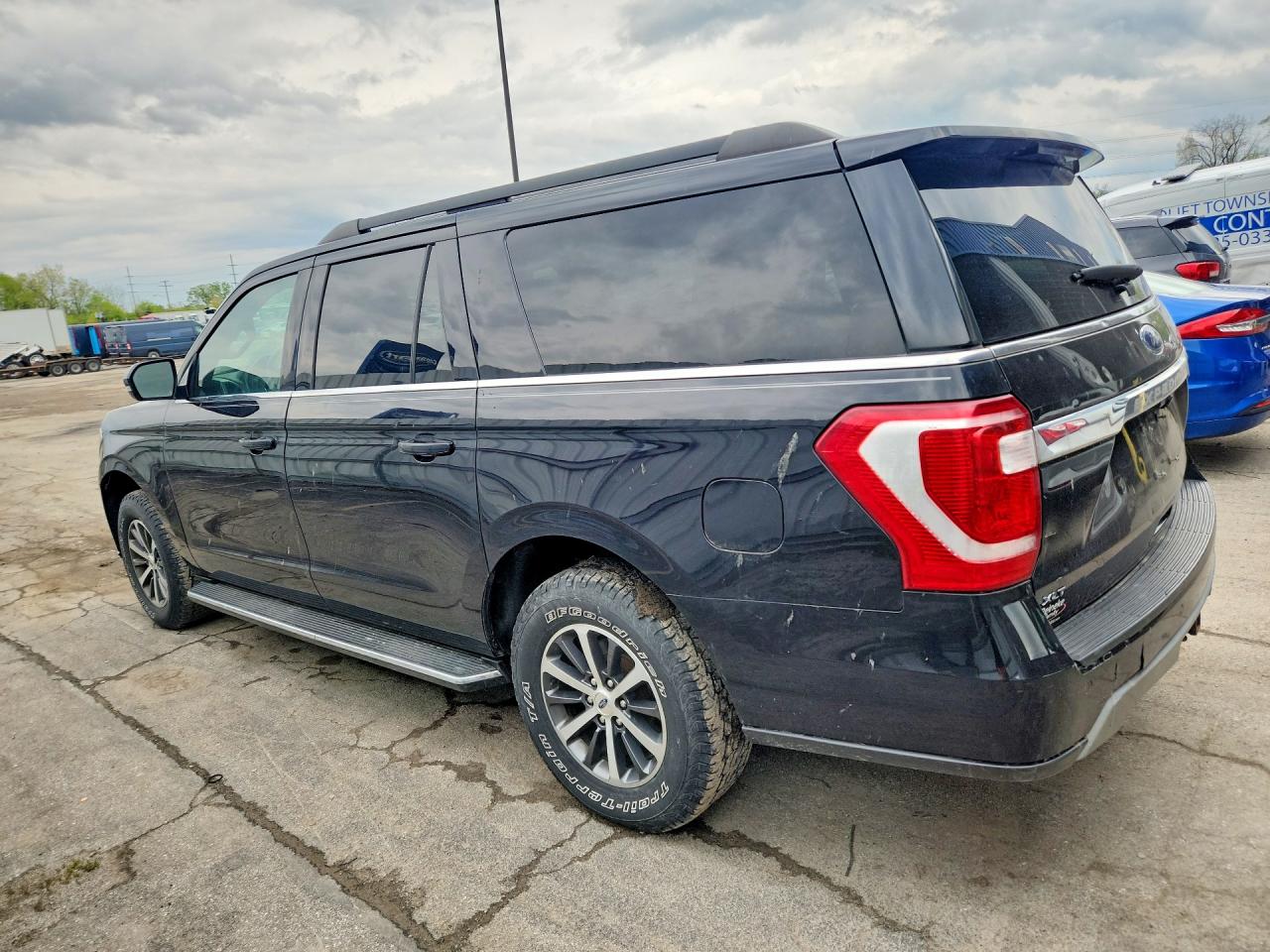 2019 FORD EXPEDITION MAX XLT photo 3