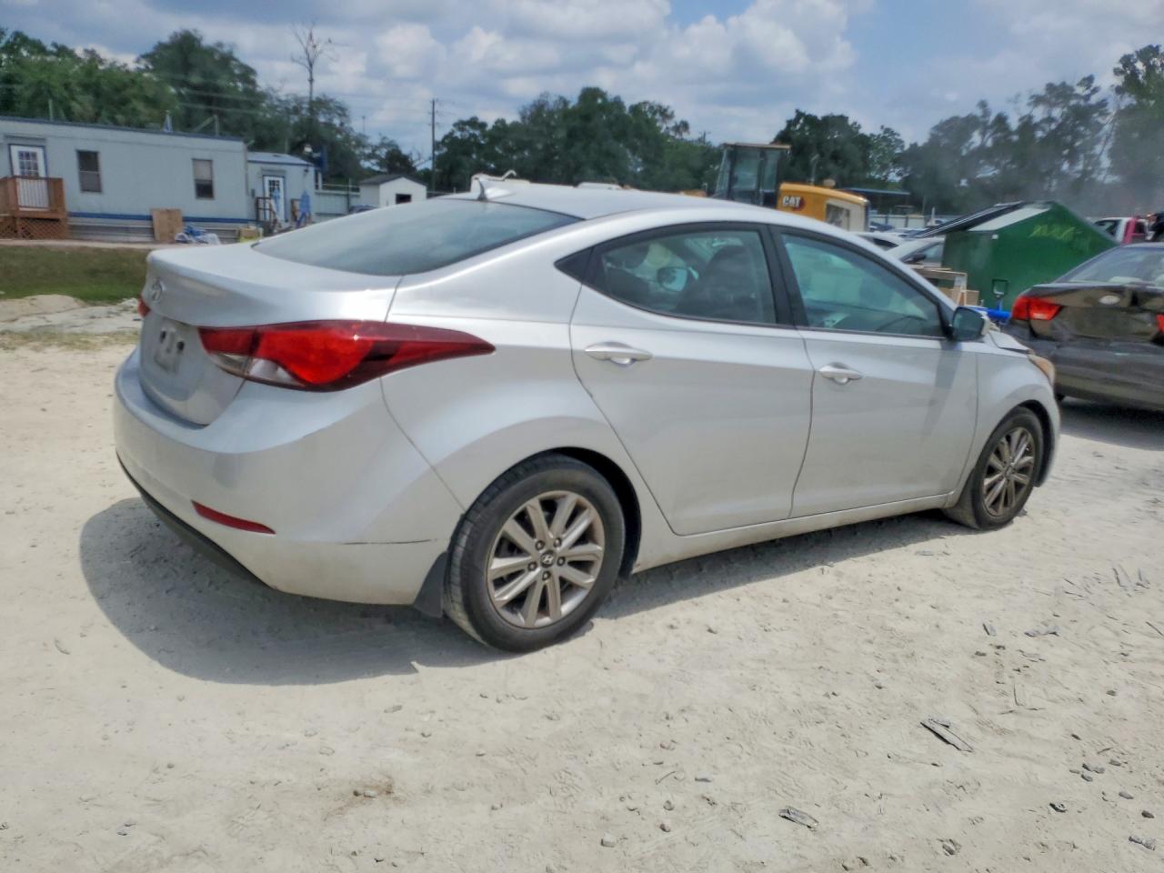 2015 HYUNDAI ELANTRA SE photo 7