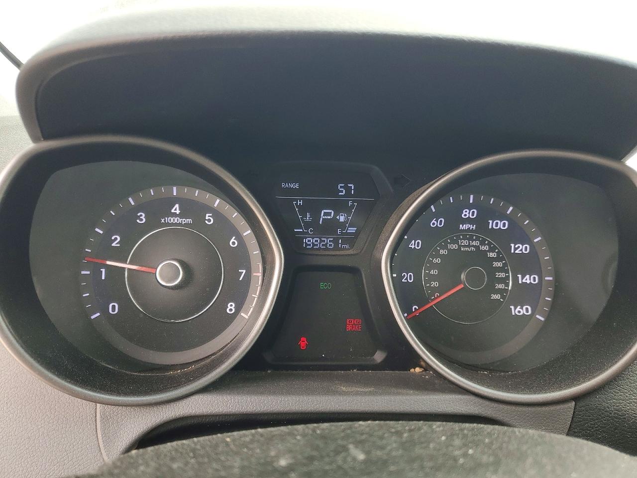 2015 HYUNDAI ELANTRA SE photo 25