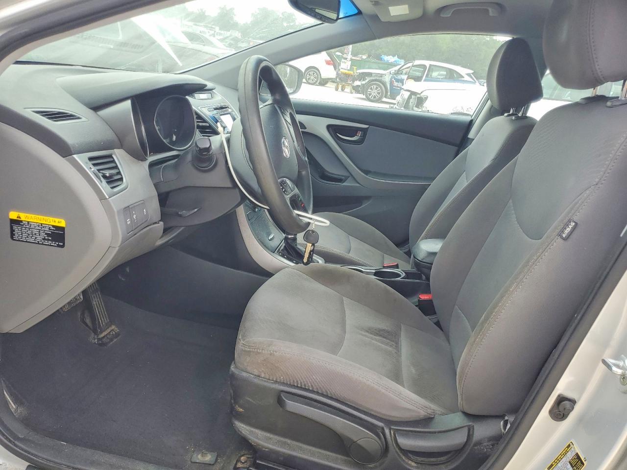 2015 HYUNDAI ELANTRA SE photo 19