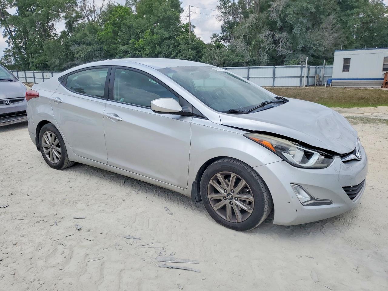 2015 HYUNDAI ELANTRA SE photo 10