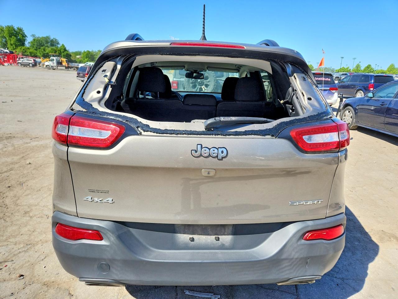 2016 JEEP CHEROKEE SPORT photo 11