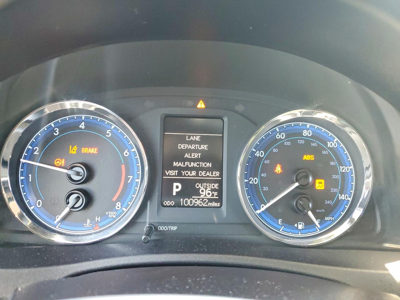 2017 TOYOTA COROLLA LE photo 25