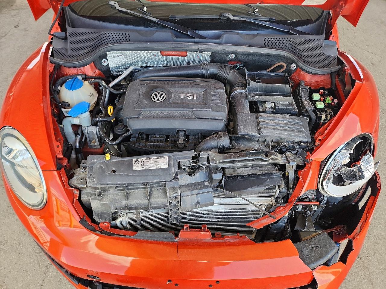 2016 VOLKSWAGEN BEETLE 1.8T photo 11