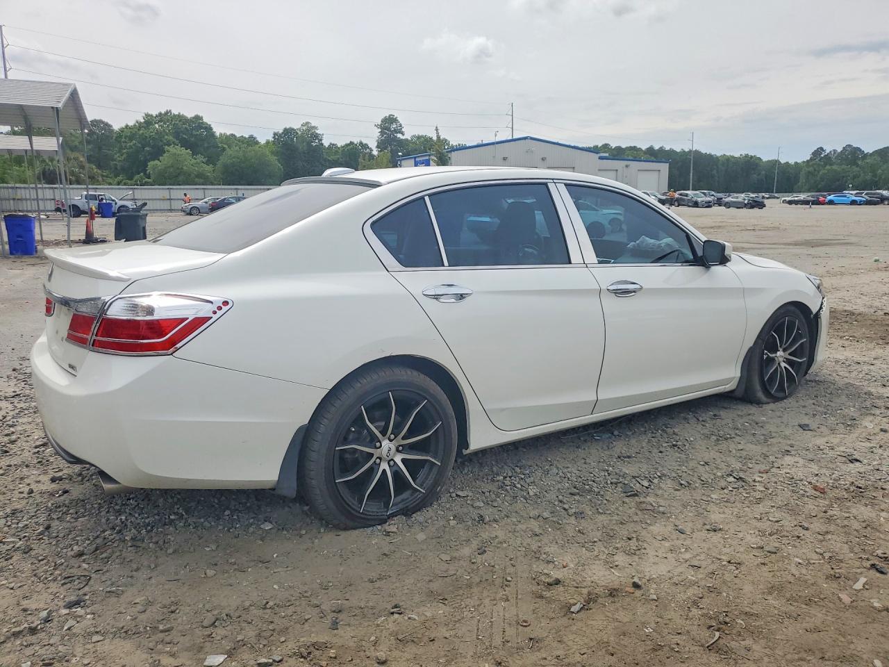 2014 HONDA ACCORD LX photo 5