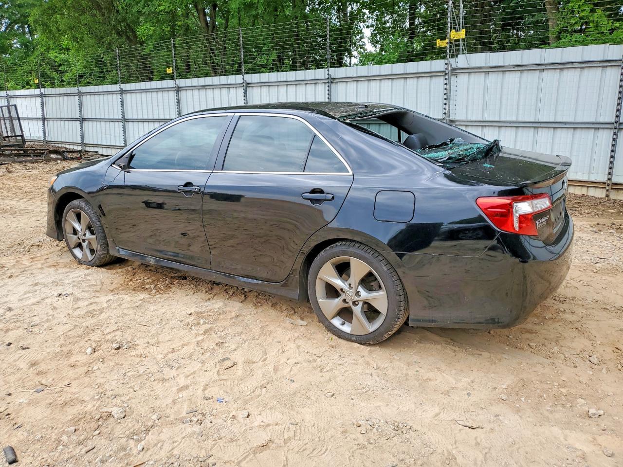 2012 TOYOTA CAMRY SE V6 photo 3