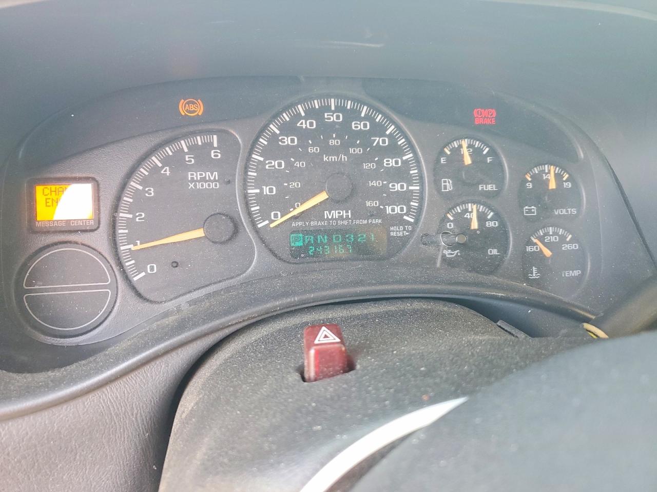 2002 CHEVROLET AVALANCHE C1500 photo 25