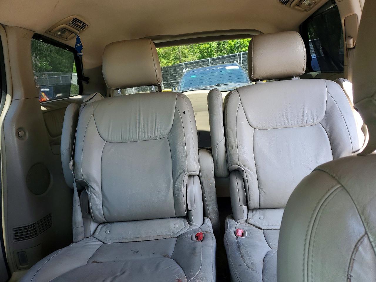 2007 TOYOTA SIENNA photo 28