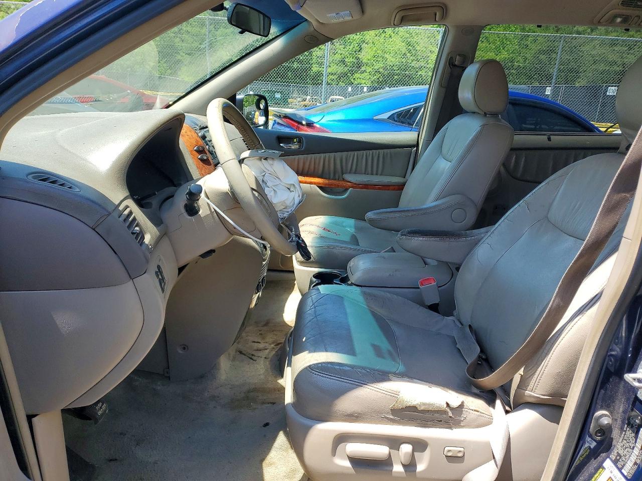 2007 TOYOTA SIENNA photo 19