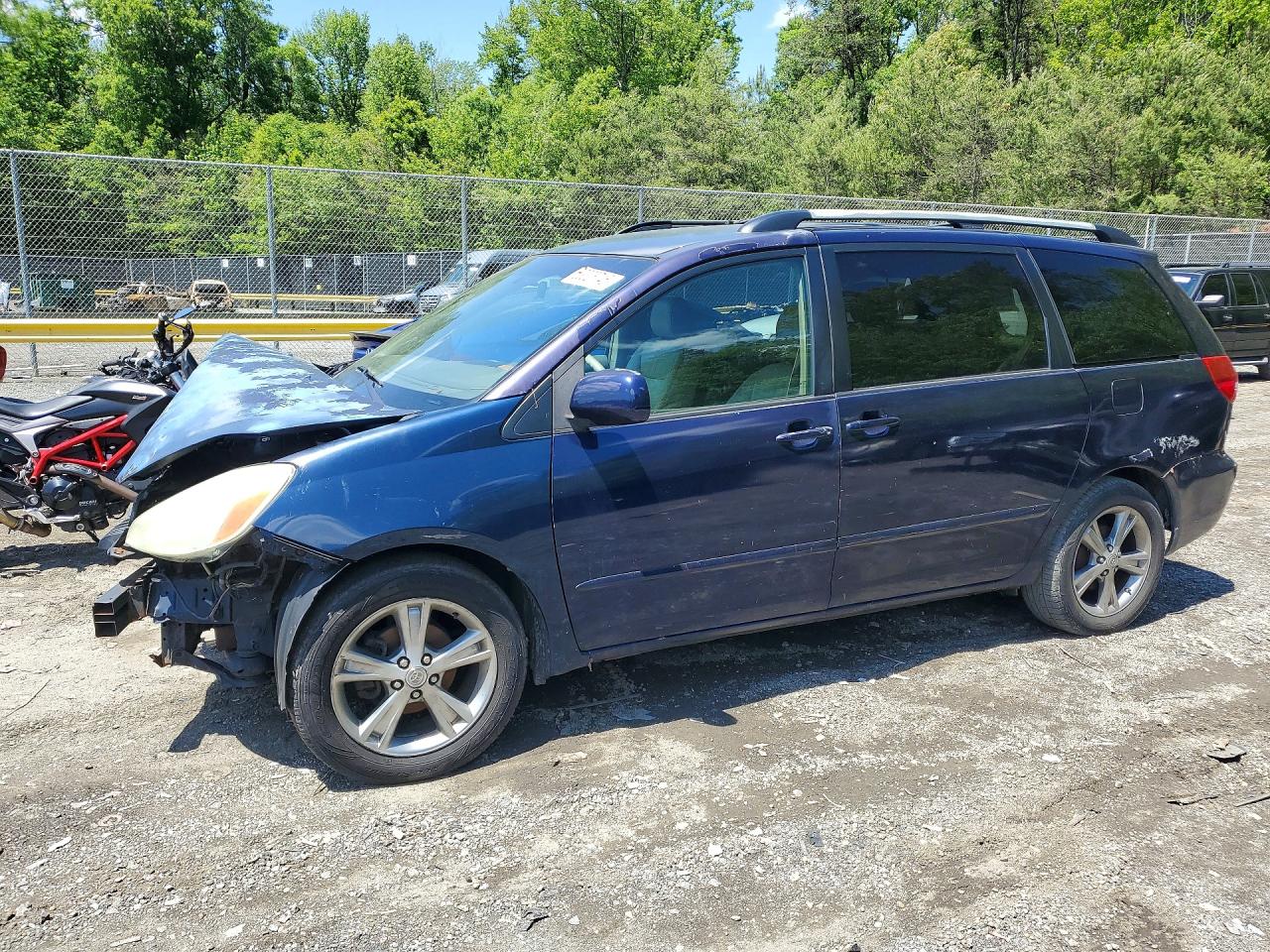 2007 TOYOTA SIENNA