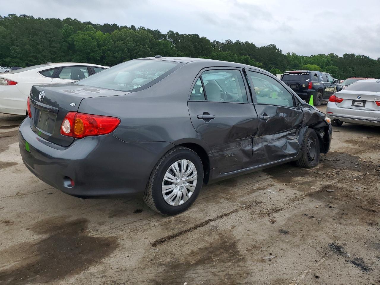 2010 TOYOTA COROLLA LE photo 5