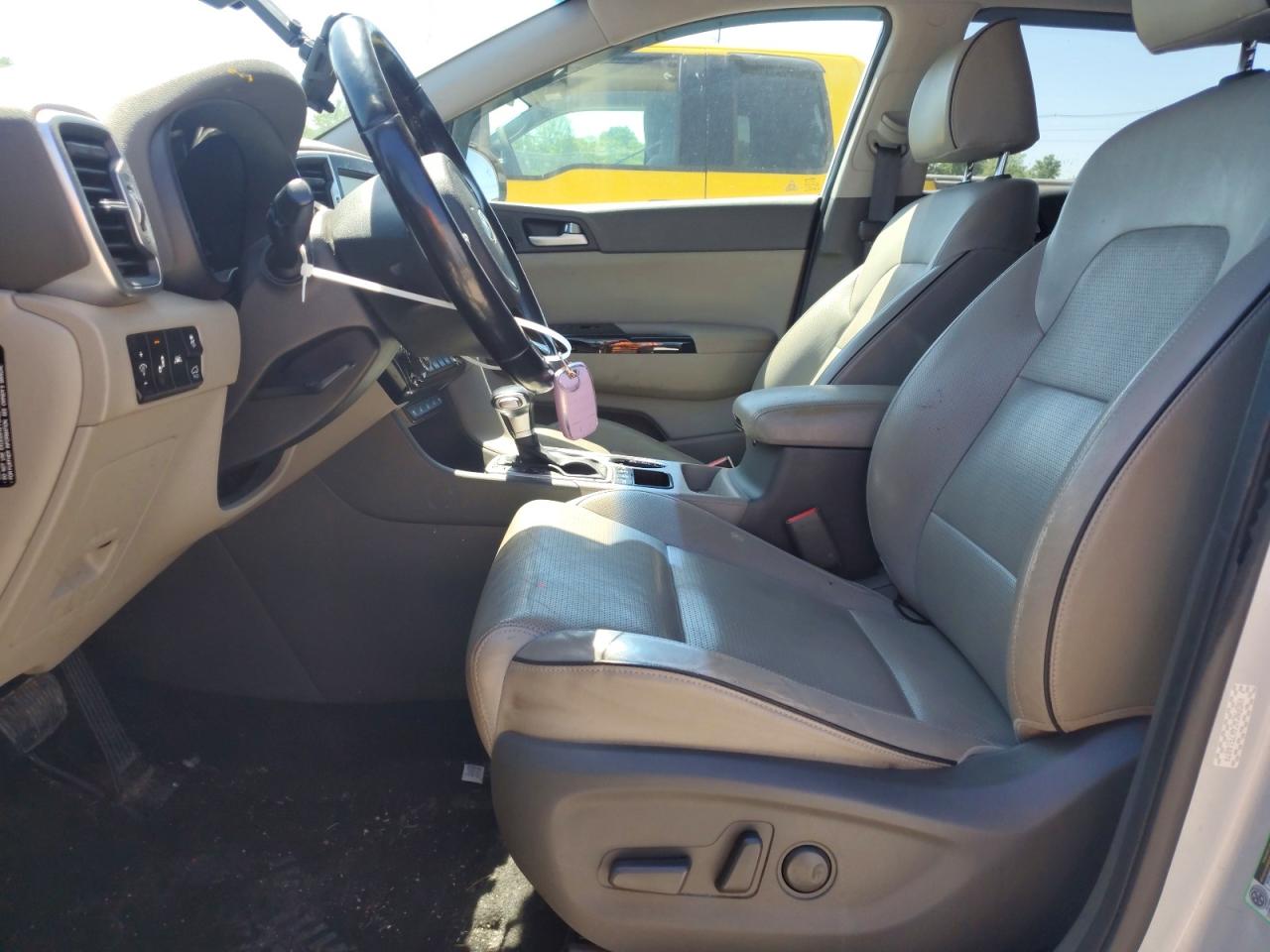 2019 KIA SPORTAGE EX photo 13