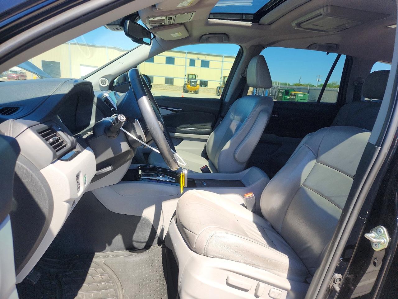 2016 HONDA PILOT TOURING photo 7