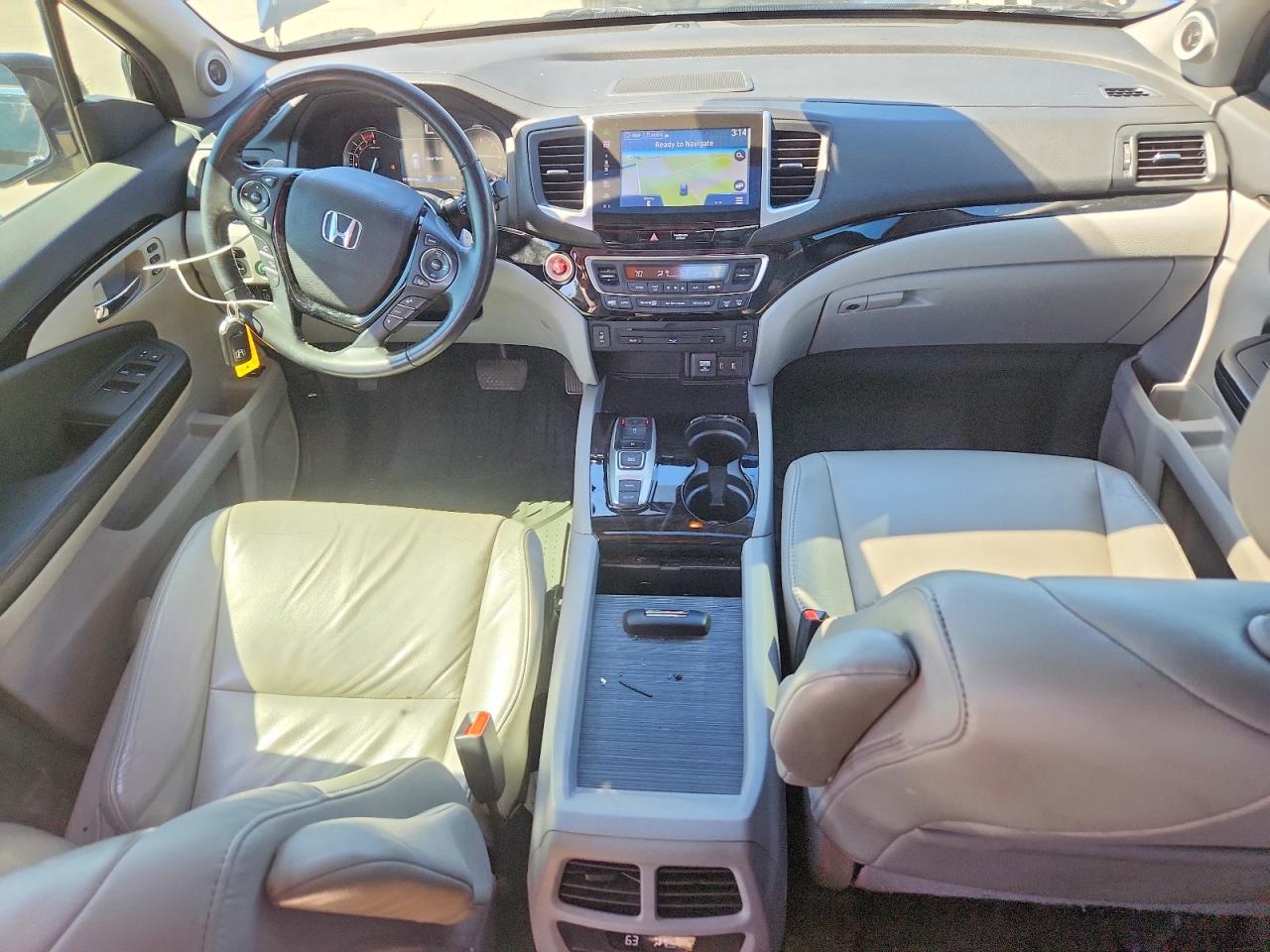 2016 HONDA PILOT TOURING photo 8