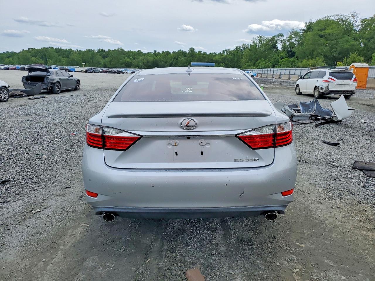 2013 LEXUS ES 350 photo 11