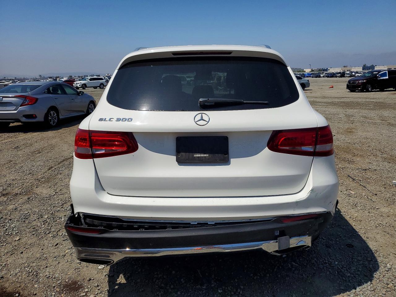 2017 MERCEDES-BENZ GLC 300 photo 6