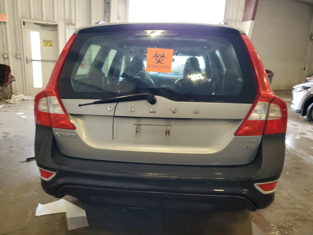 2010 VOLVO XC70 T6 photo 11