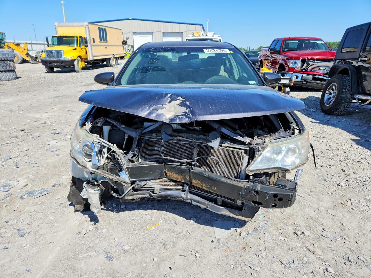 2014 TOYOTA CAMRY LE photo 5