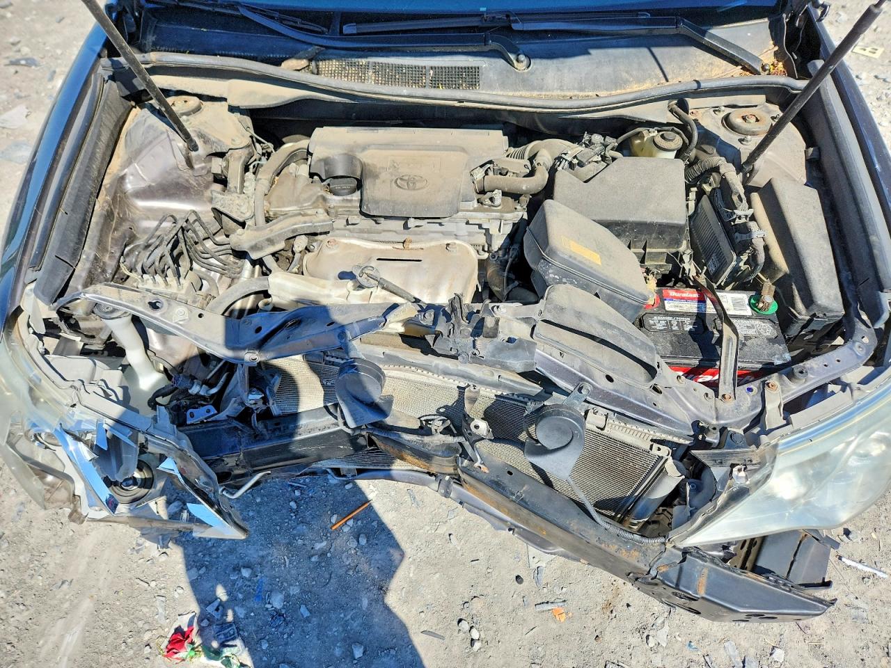 2014 TOYOTA CAMRY LE photo 11
