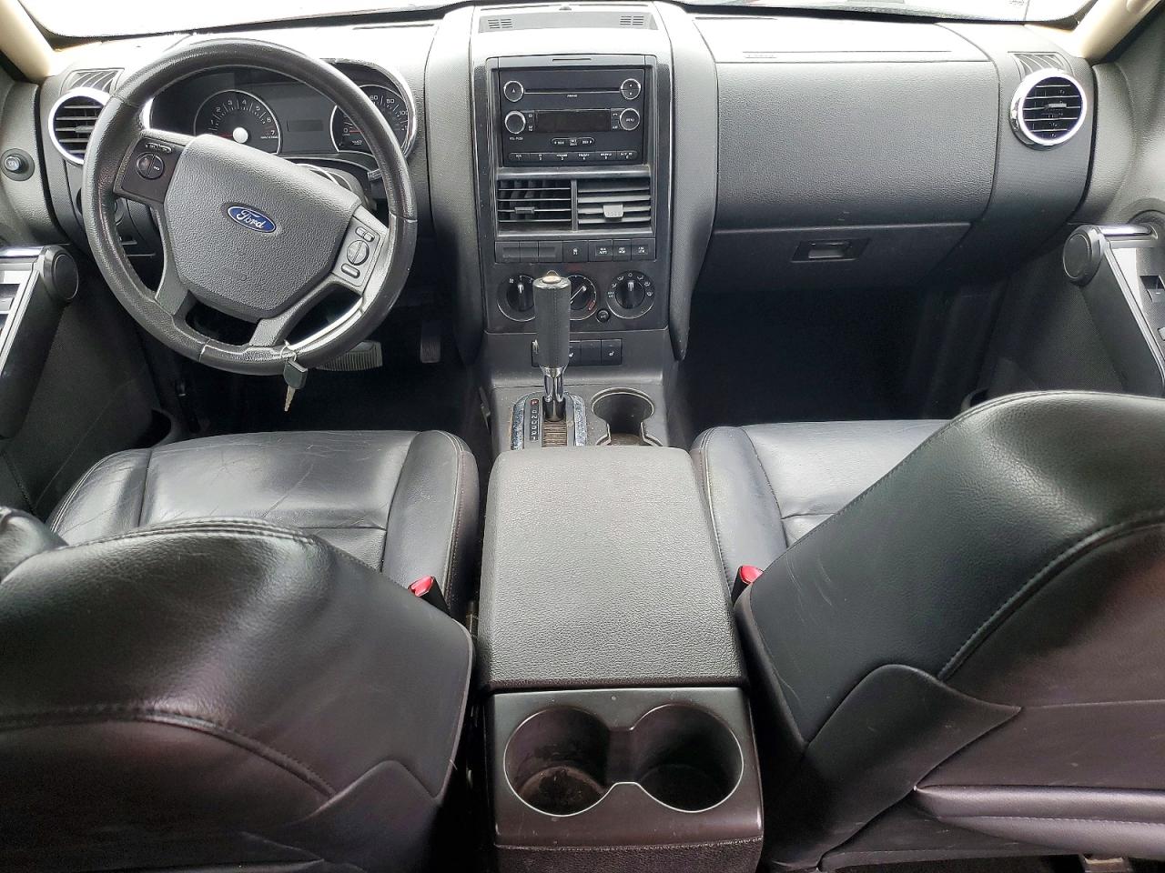 2010 FORD EXPLORER XLT photo 8