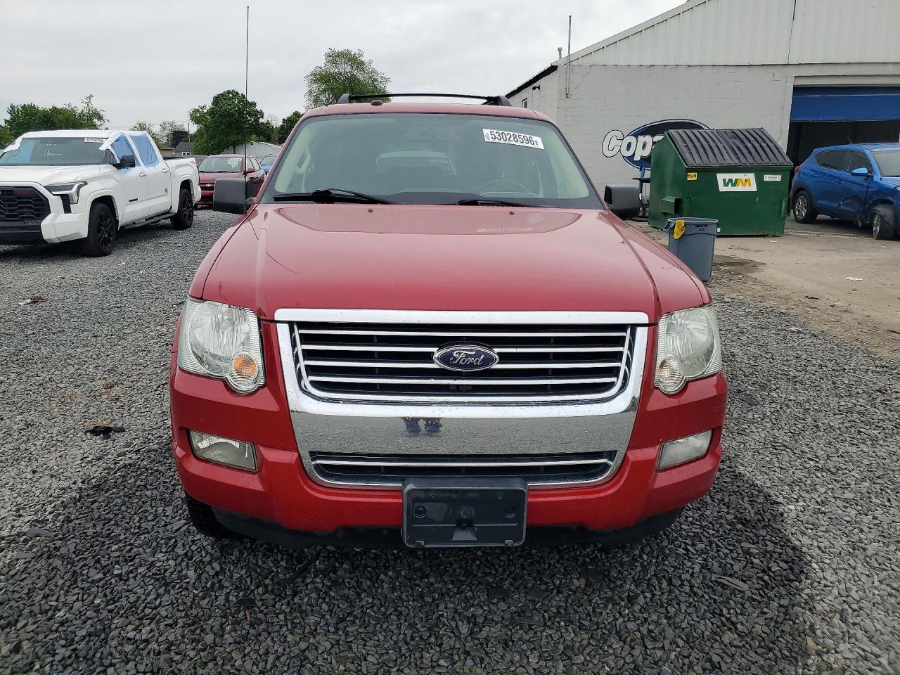 2010 FORD EXPLORER XLT photo 5