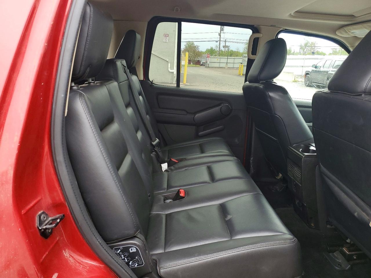 2010 FORD EXPLORER XLT photo 11