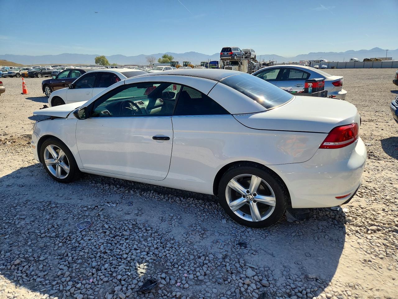 2012 VOLKSWAGEN EOS LUX photo 3