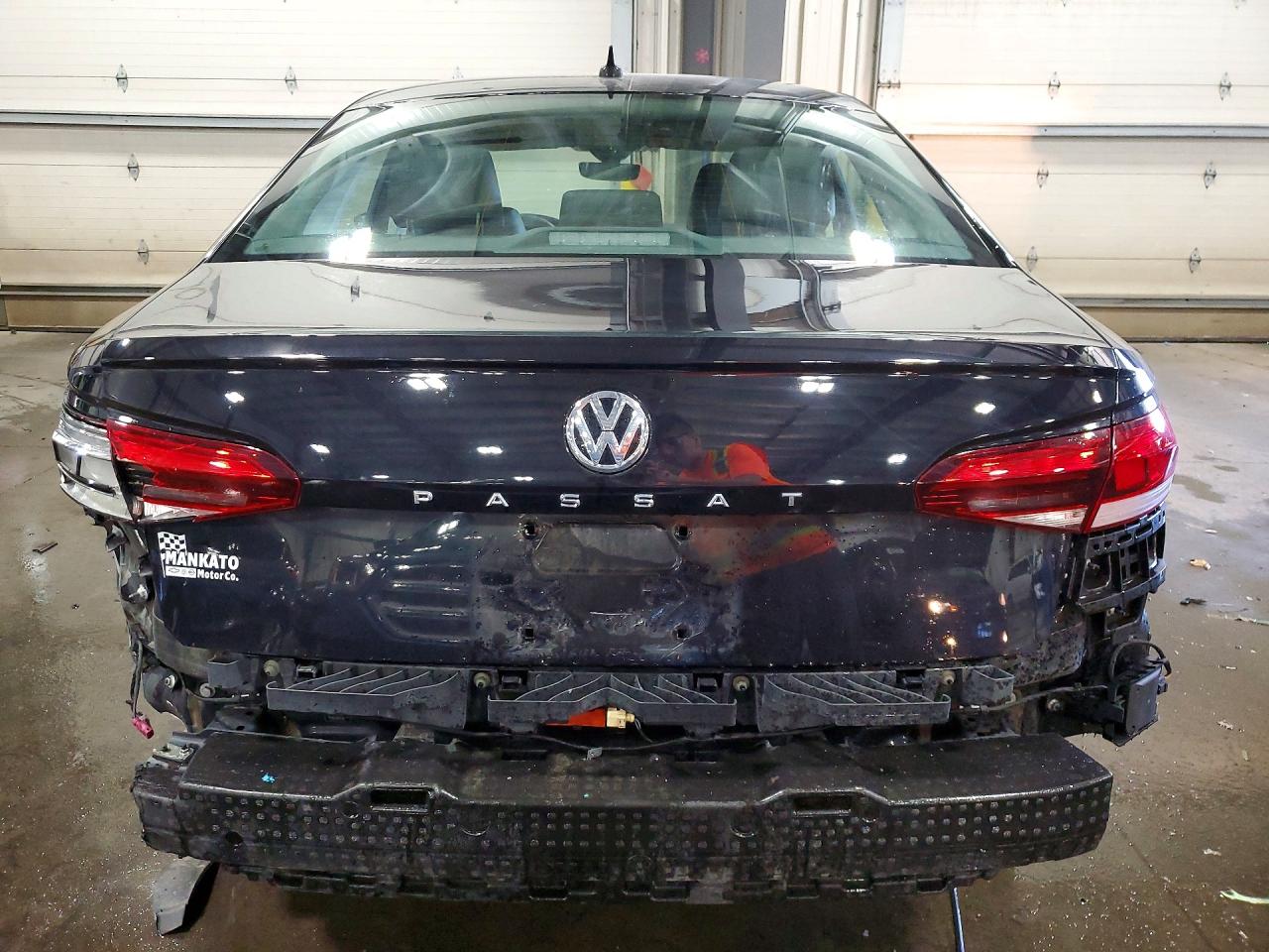 2021 VOLKSWAGEN PASSAT SE photo 11