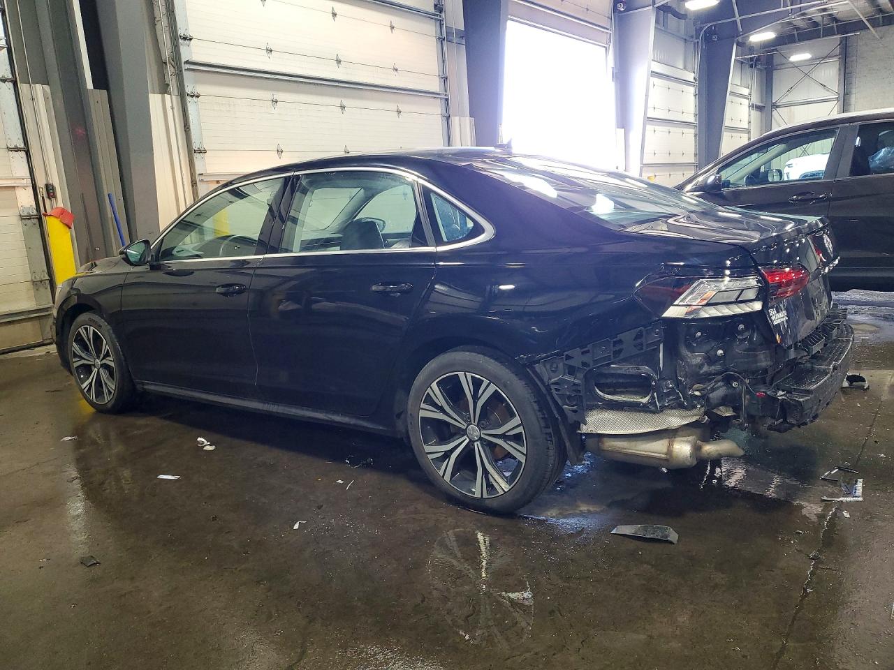 2021 VOLKSWAGEN PASSAT SE photo 3