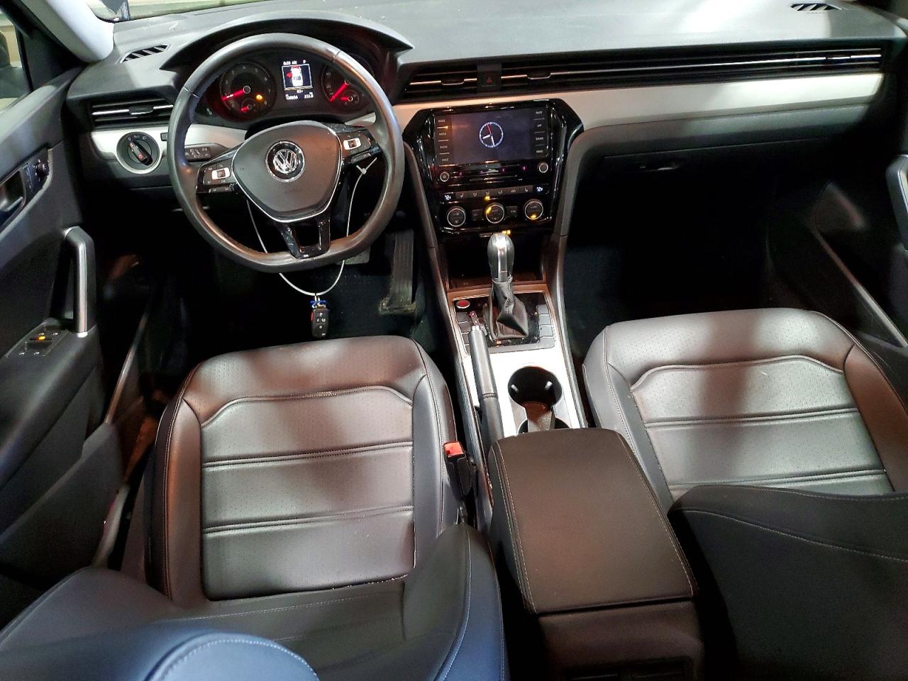 2021 VOLKSWAGEN PASSAT SE photo 15
