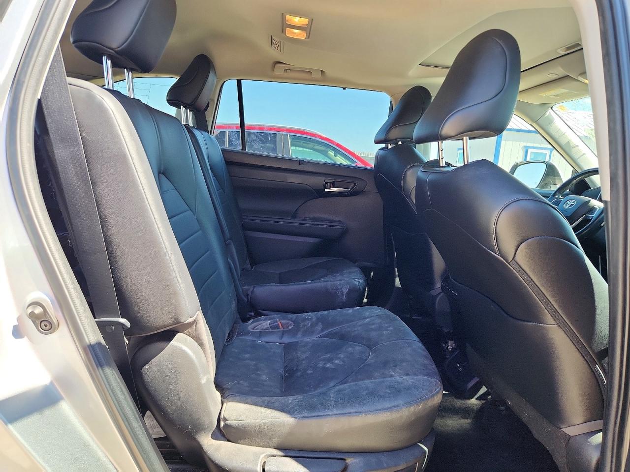 2023 TOYOTA HIGHLANDER HYBRID XLE photo 31